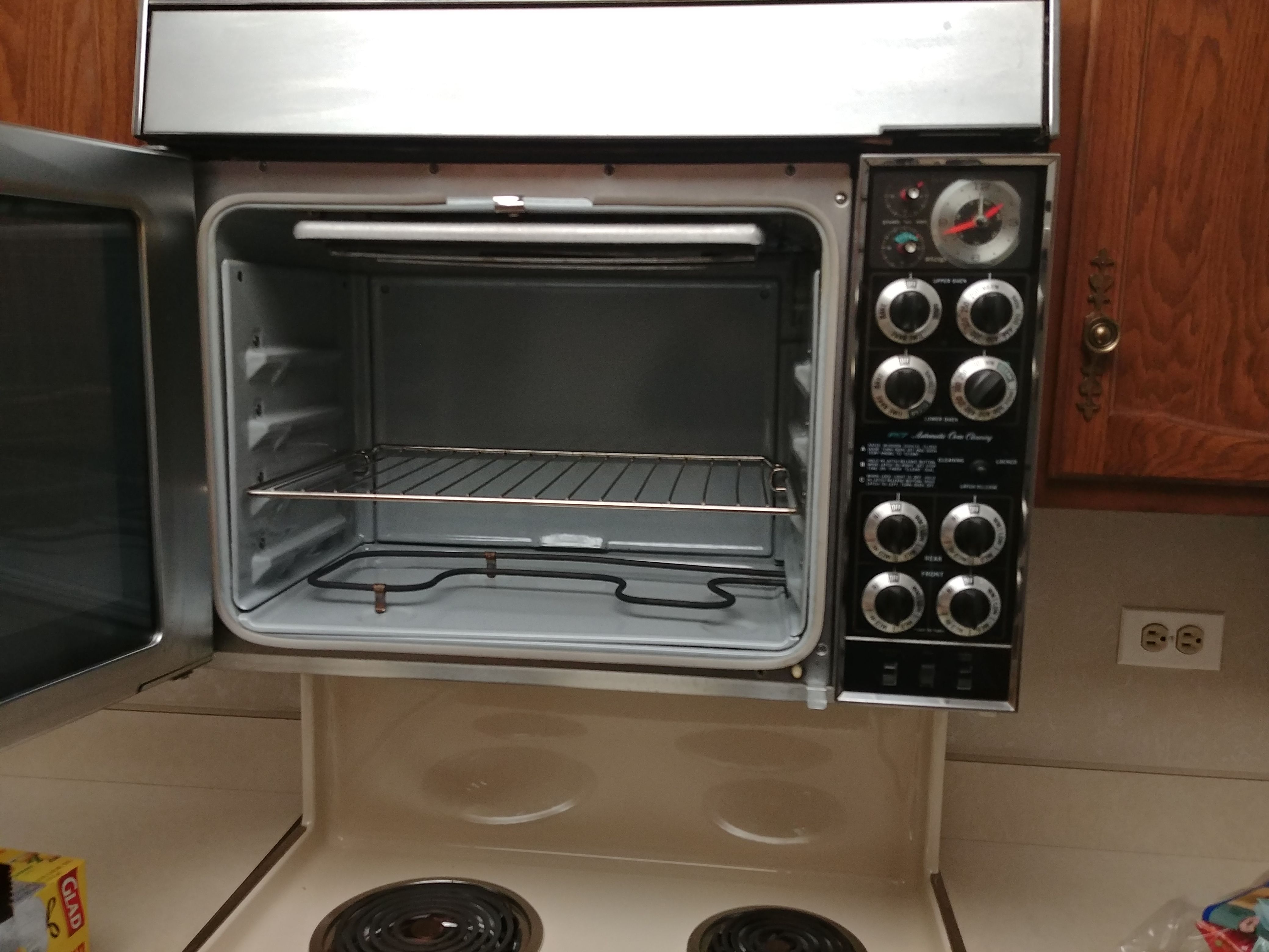 Vintage GE Americana Range with Dual Oven (J HP56 0V7AD) for Sale in