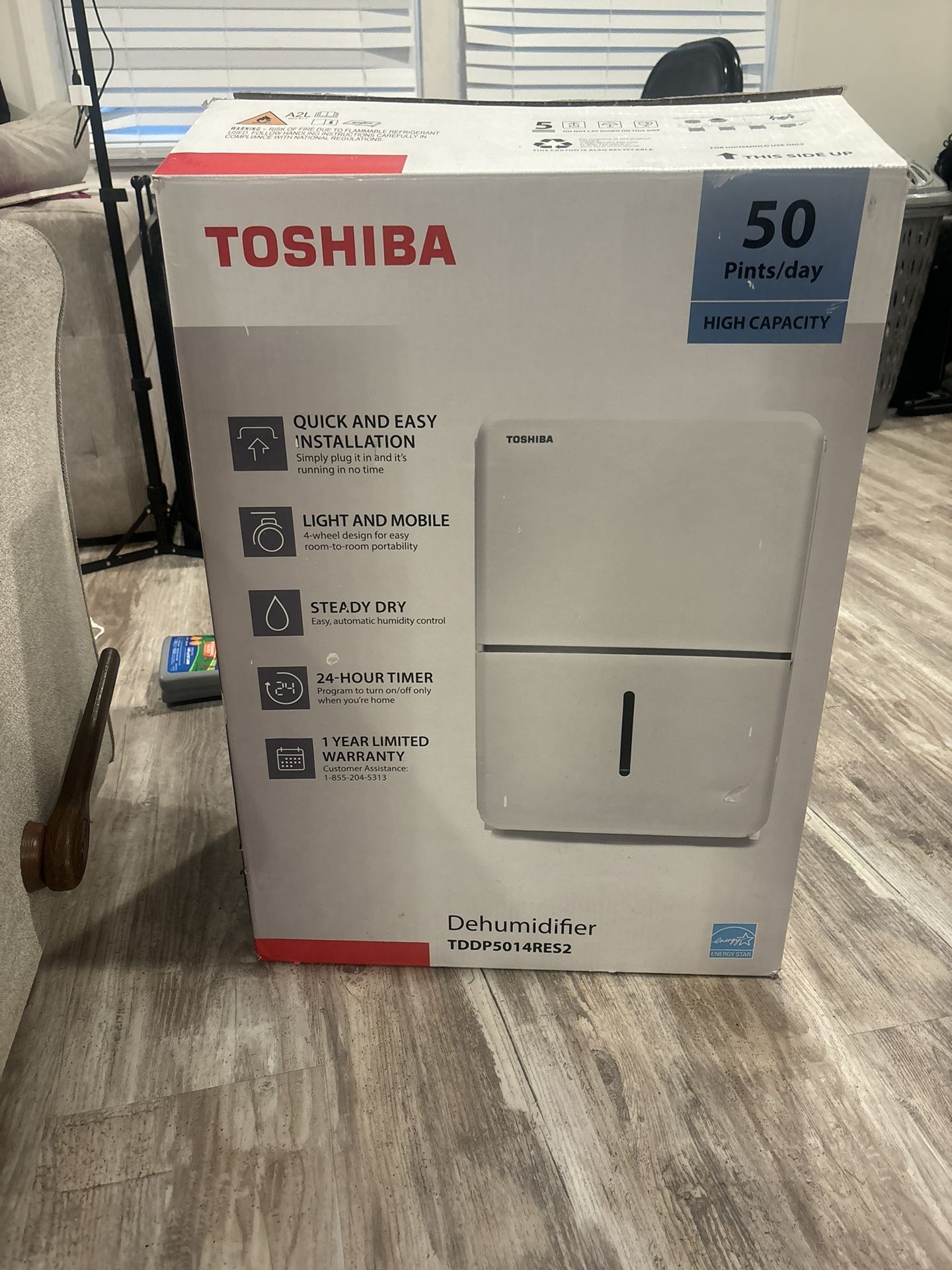 TOSHIBA Dehumidifier