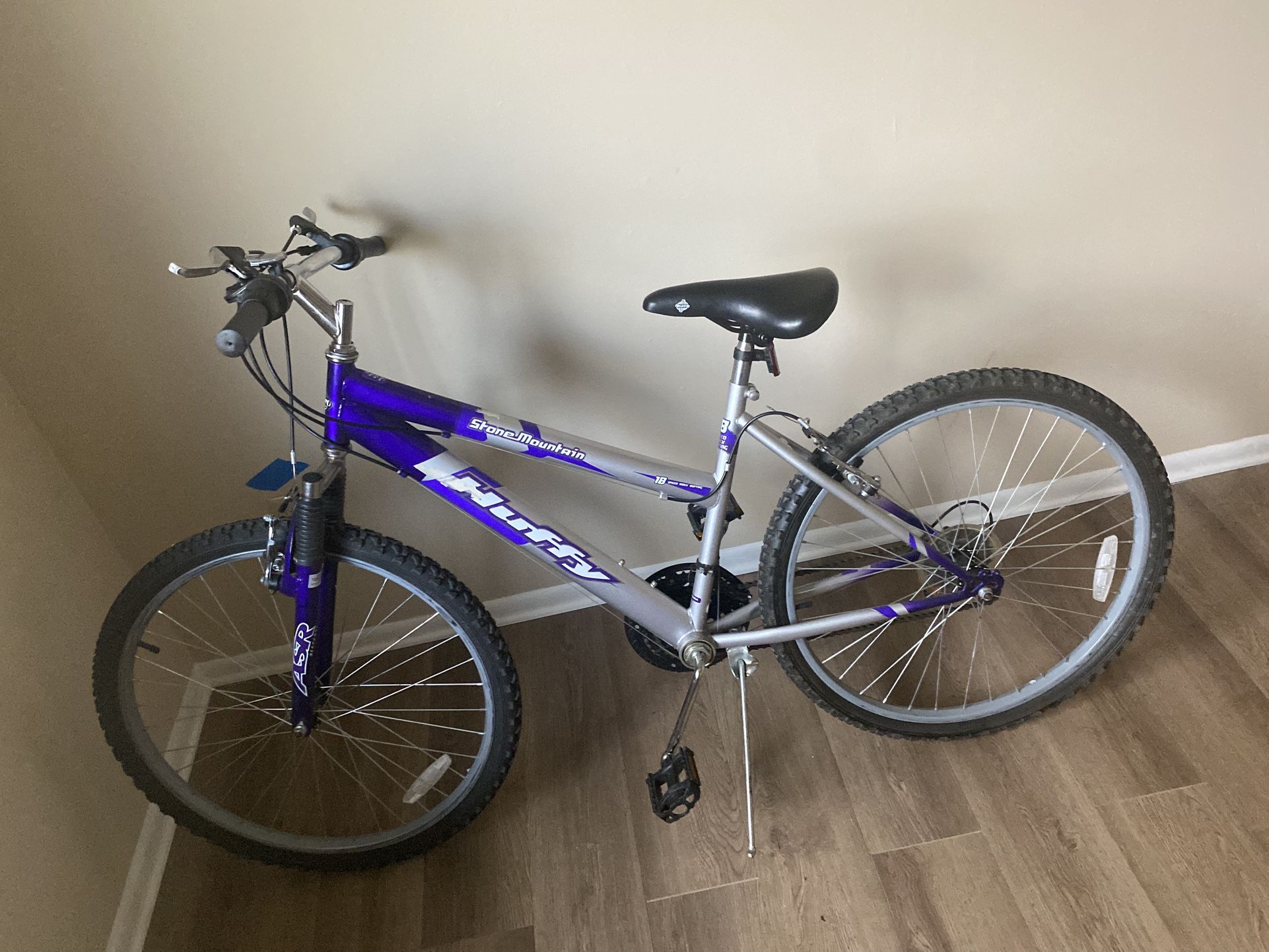 Huffy 26-inch Rock Creek Men's Mountain Bike, Blue