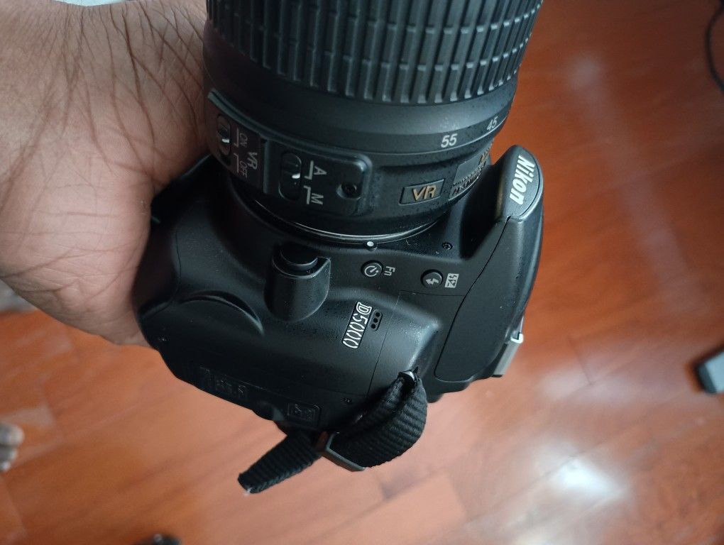 Nikon D5000 with Lens