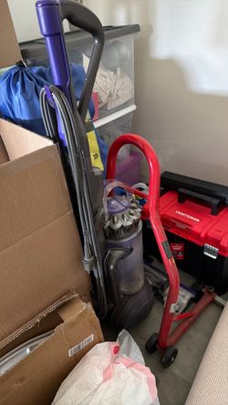 Dyson Vac