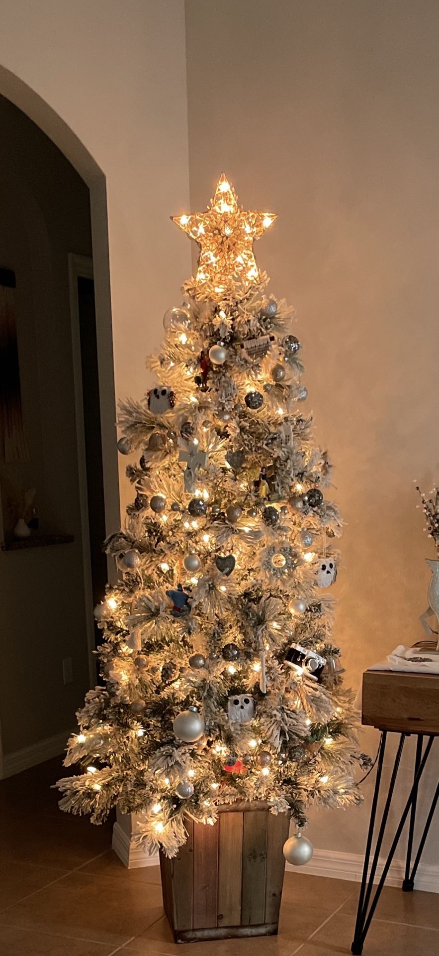 4’ Flocked Pre-lit Christmas Tree
