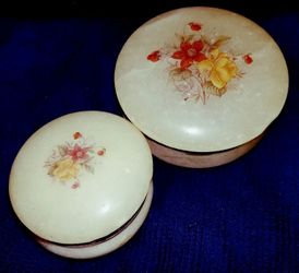 Vintage italian Stone Powder Box