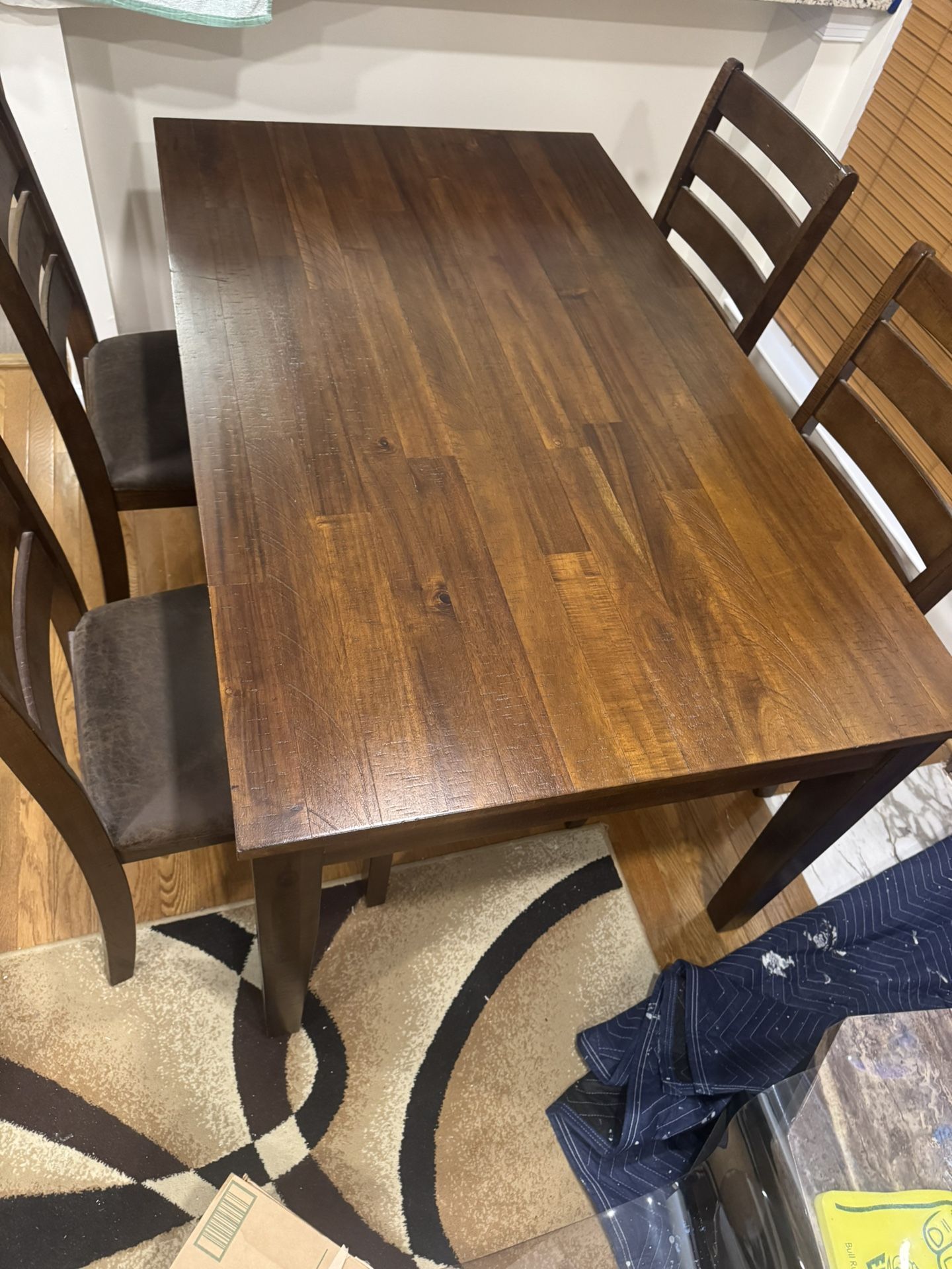 Dinning Table