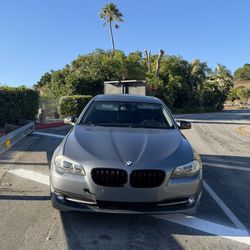 5 Series - B M W