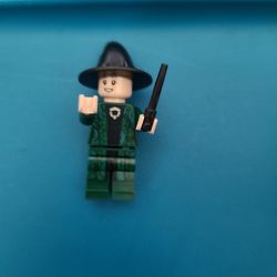 LEGO Harry Potter Professor McGonagall 

