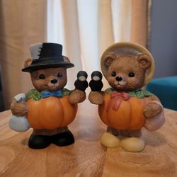Vintage Pumpkin Patch Bear Couple Figurines