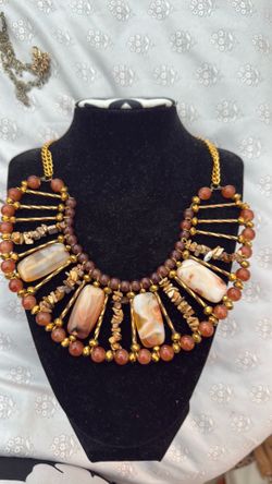 Vintage choker