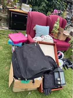 Free stool solar furniture clothes stuffs and must take everything