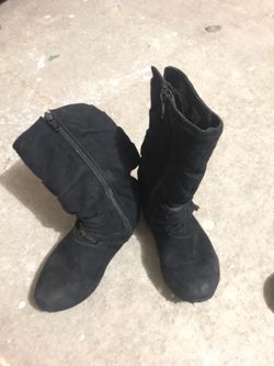 Black boots