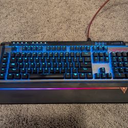 Viper V770 Mechanical Keyboard