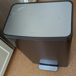 Kohler Trash Can w/Foot Actuated Lid