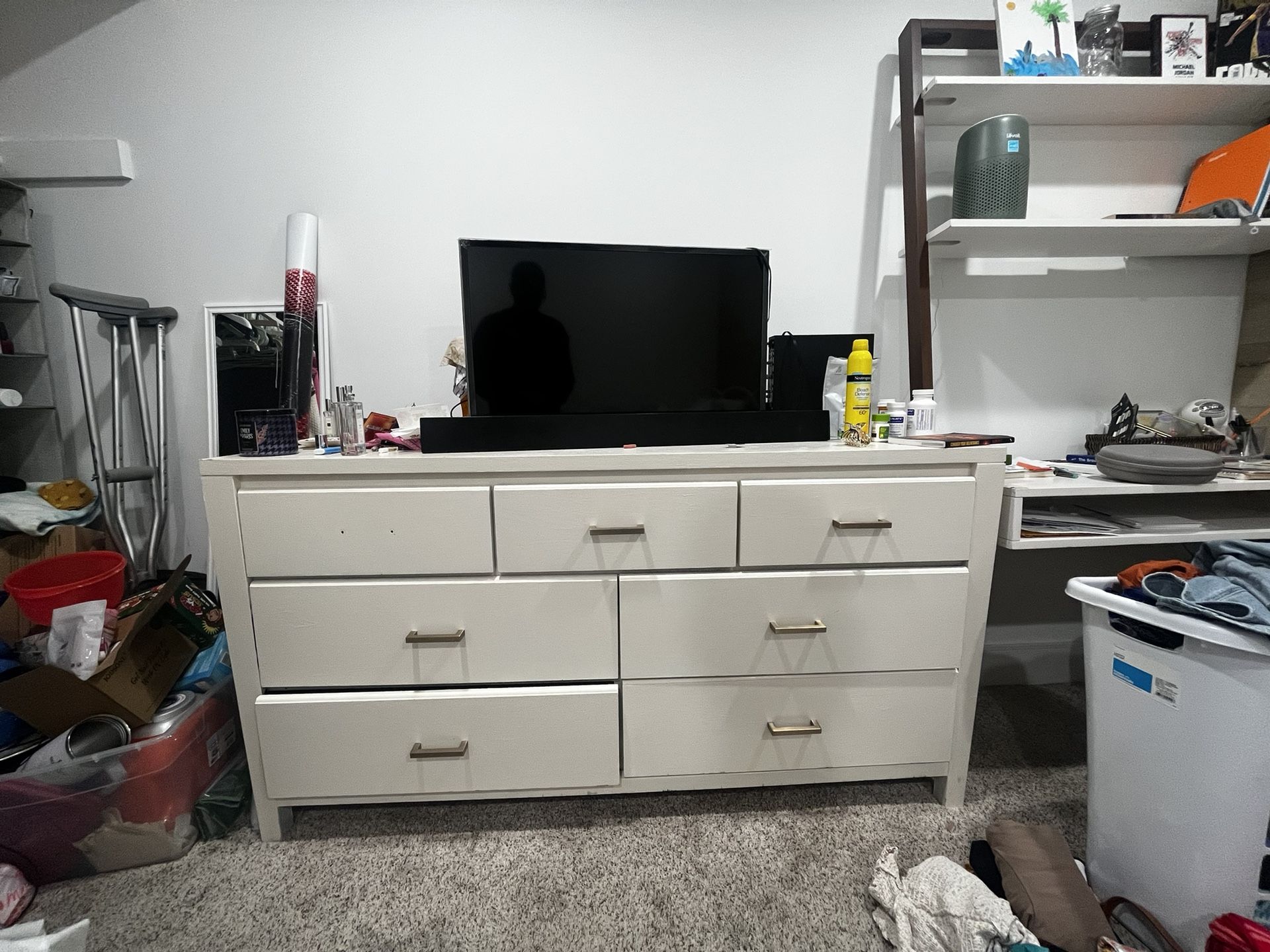 Dresser for sale!