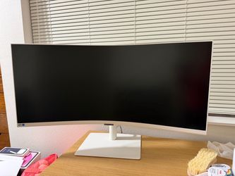 Samsung Ultrawide Curved Monitor White