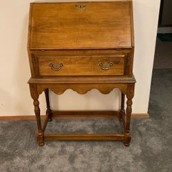 Ethan Allen ‘Circa 1776’ Maple Slant Front Writing Desk