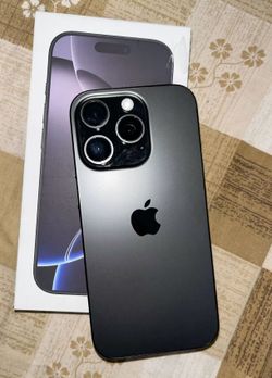  iPhone 16 Pro Max 256GB  Unlocked Excellent Condition Black