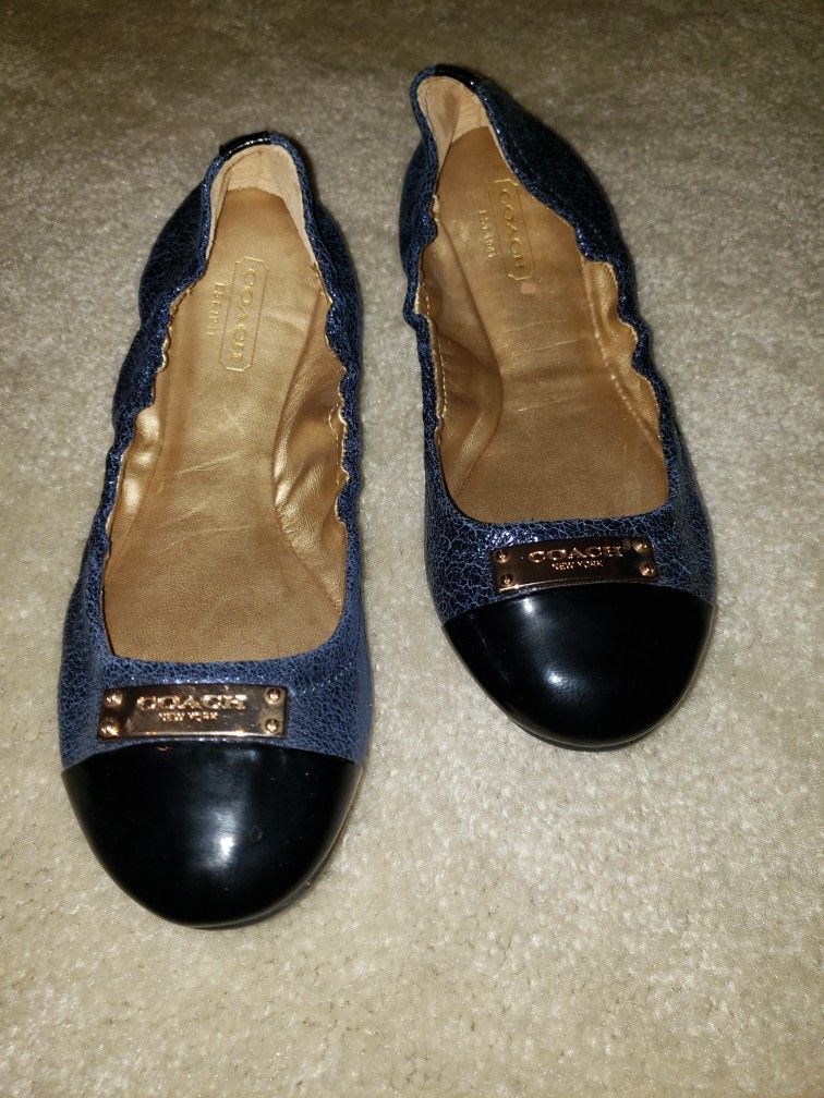 Coach Flats SZ 6