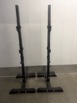 monster squat rack  Heavy duty