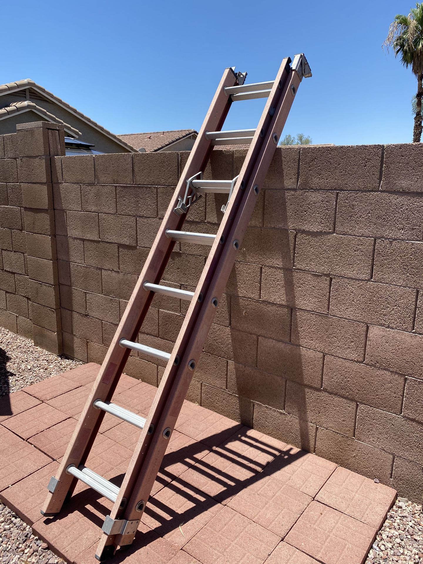 WARNER EXTENSION LADDER