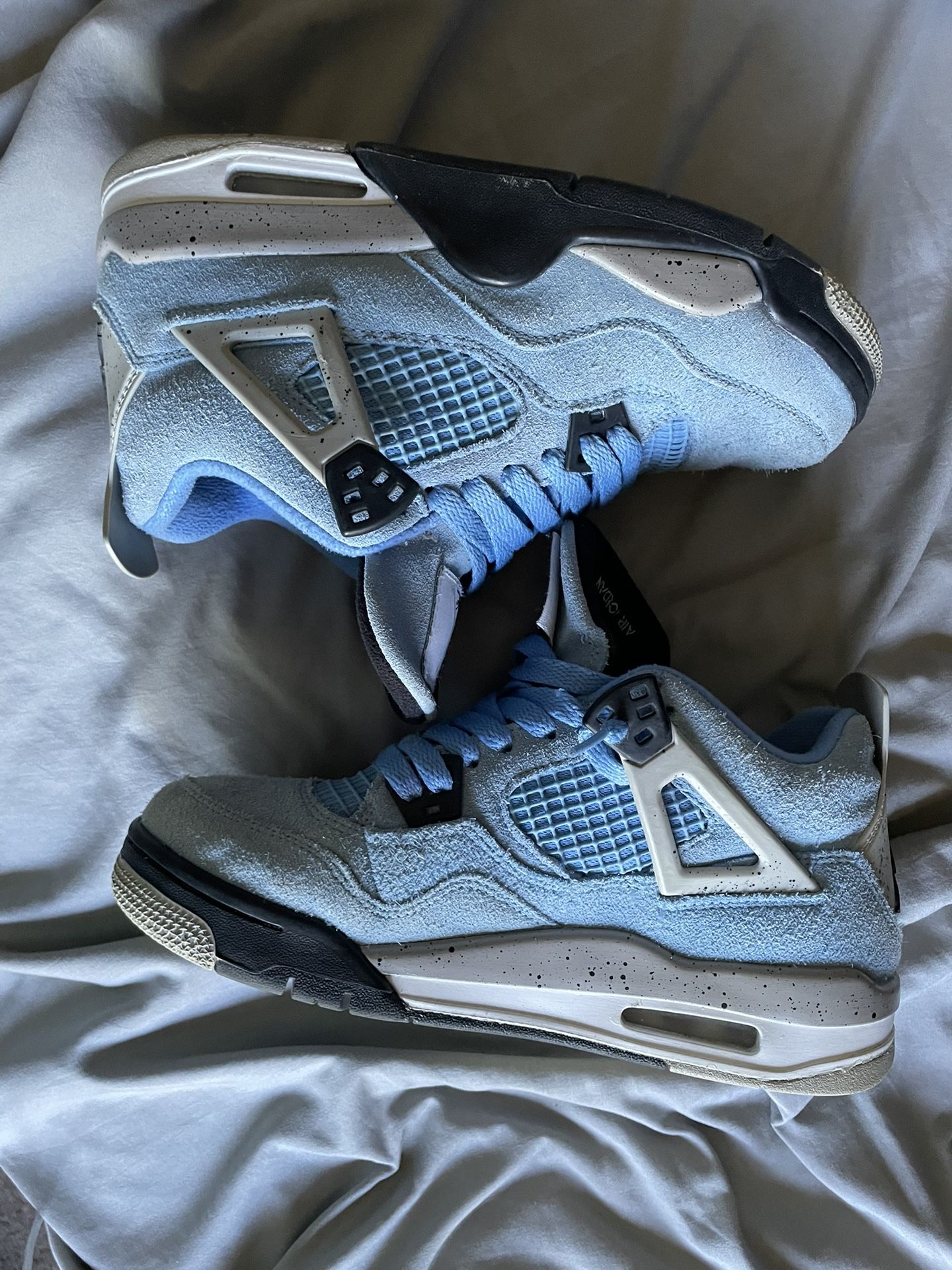 Jordan 4 Size 6y