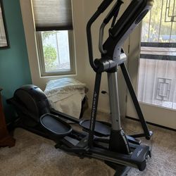 NordicTrack Audio Strider 800