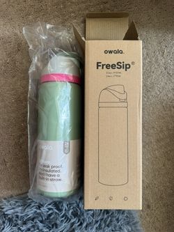 Owala FreeSip Insulated Water Bottle – Green/Pink (New)