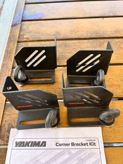 Yakima LockNLoad Corner Bracket Kit