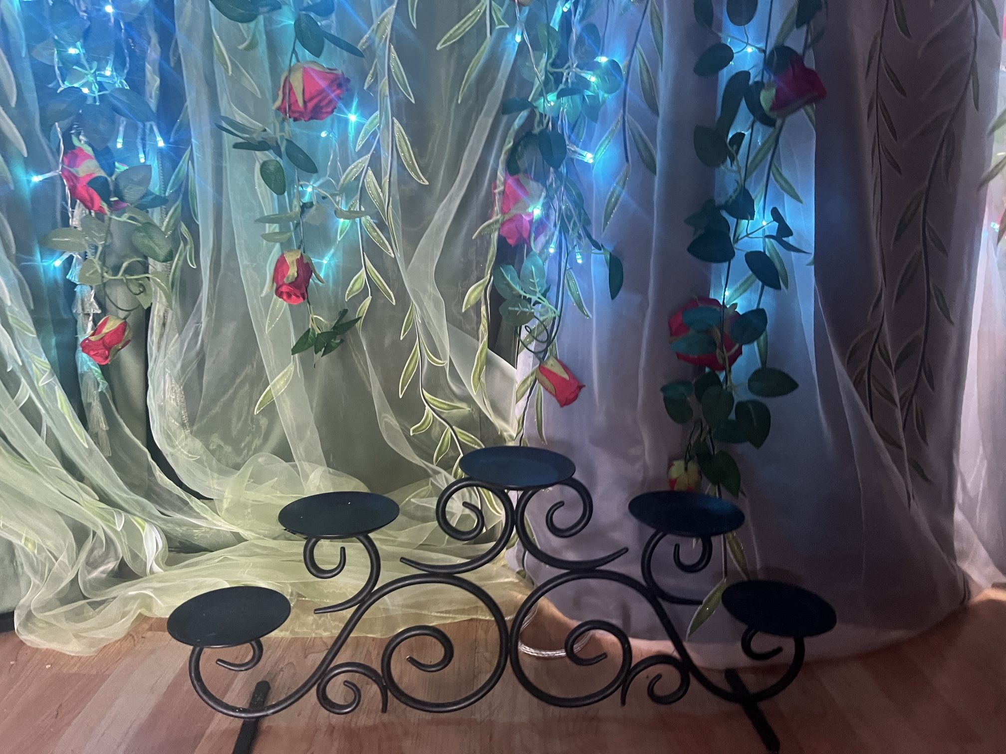 Sturdy Metal Candle Holder 