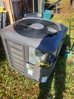 2019 condenser. 2 ton. It has a 05 code,which reads " board". Make an offer. I have the air,but the evaporator and blower are removed. Make and of