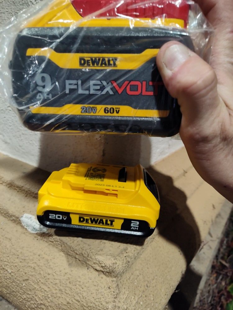 DeWalt Flex Volt 9 Amp And 20 Volt 2 Amp Batteries