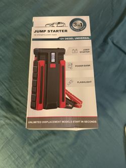 3-in-1 Universal 12V Diesel Jump Starter Power Bank & Flashlight