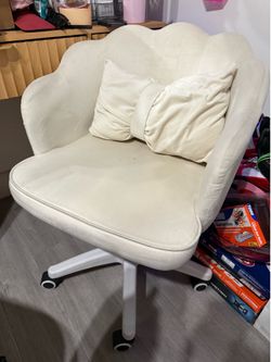 vanity chair
