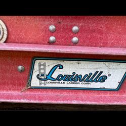 36 Ft Louisville Fiberglass Ladder