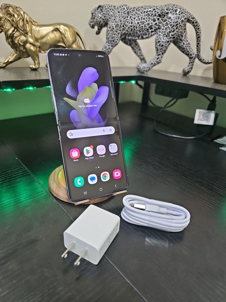 Unlocked Samsung Galaxy Zflip 4