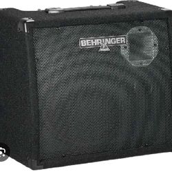 Behringer Ultratone K900FX Keyboard Amp Speaker