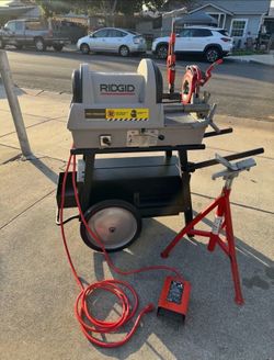 RIDGID 1822-I Auto Chuck Pipe Threading Machine