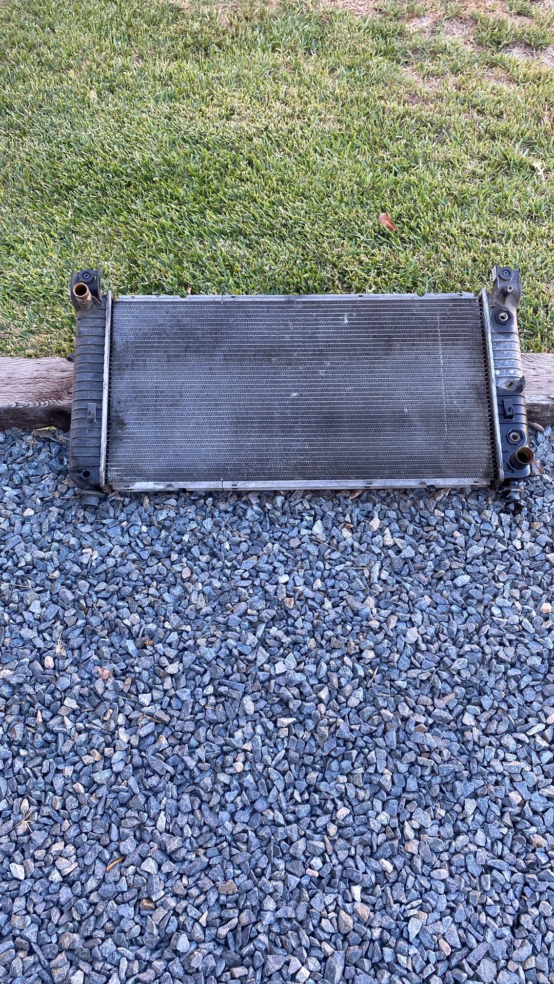 2004 Chevy Tahoe Radiator