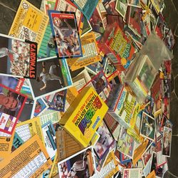 Lots Of Baseball Cards! Give Me An Offer