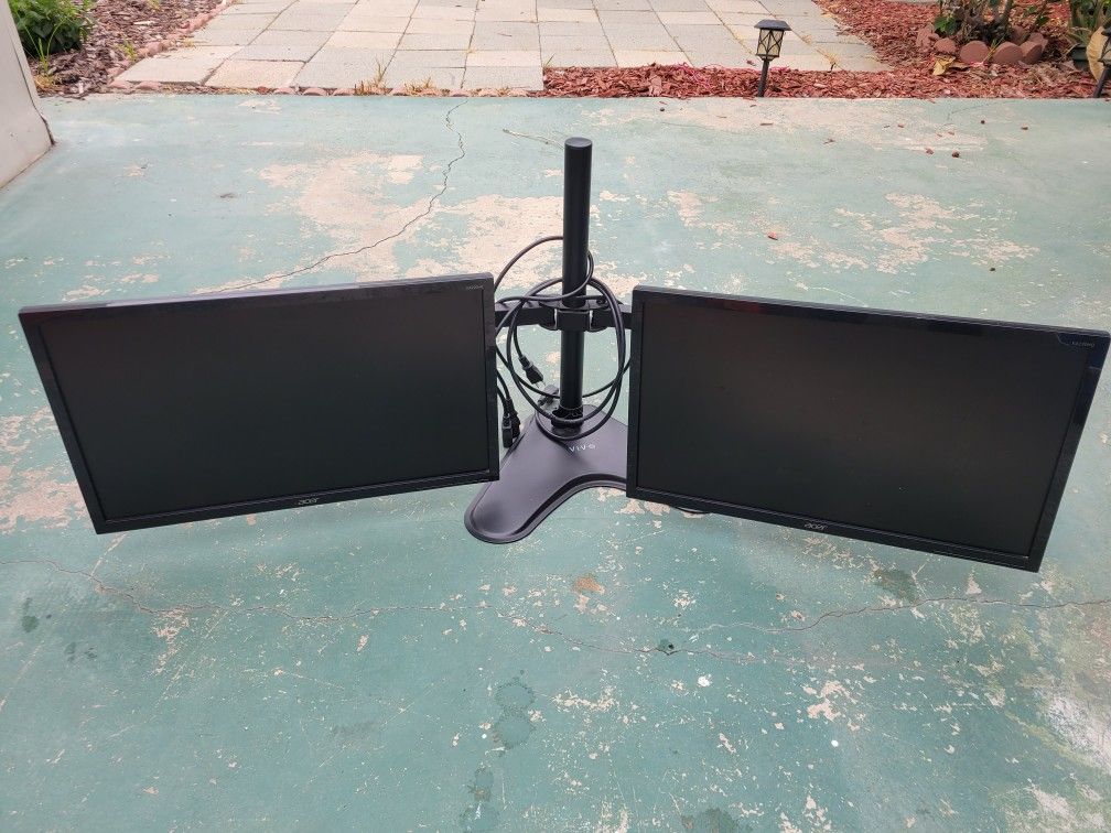 Dual Scrren Monitors