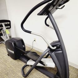 COMMERCIAL PRECOR EFX 5.23 ELLIPTICAL TRAINER