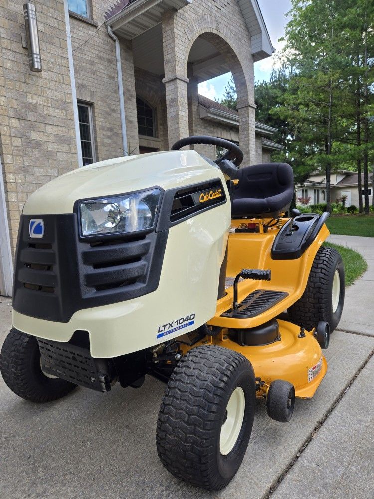Riding Lawn Mower