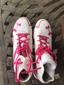 UA (Under Armor) Mothers Day Cleats