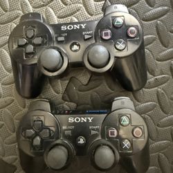 2 Genuine / Authentic Sony Playstation 3 PS3 Controllers DualShock 3 Sixaxis Black