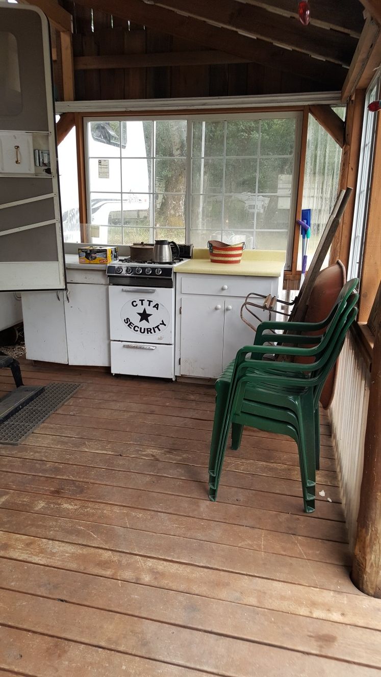 2 lots at cowlitz timber trails with a 34 ft 5th wheel,