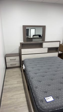 Queen Bed-Clearance-Brand New!