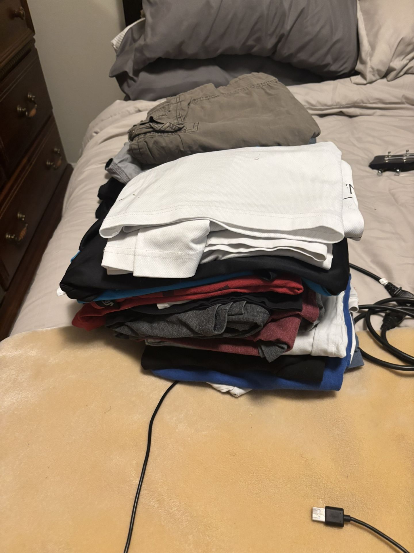 Clothing, Men’s Medium