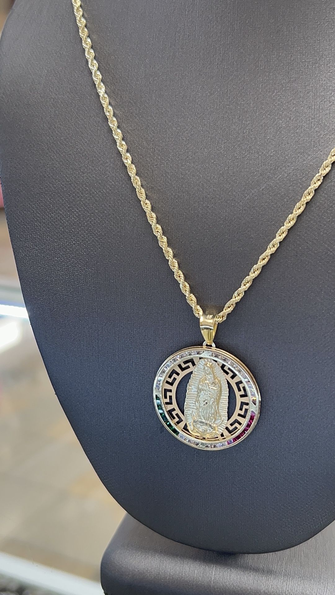 10kt Gold Rope Chain With Virgin Marry Pendant