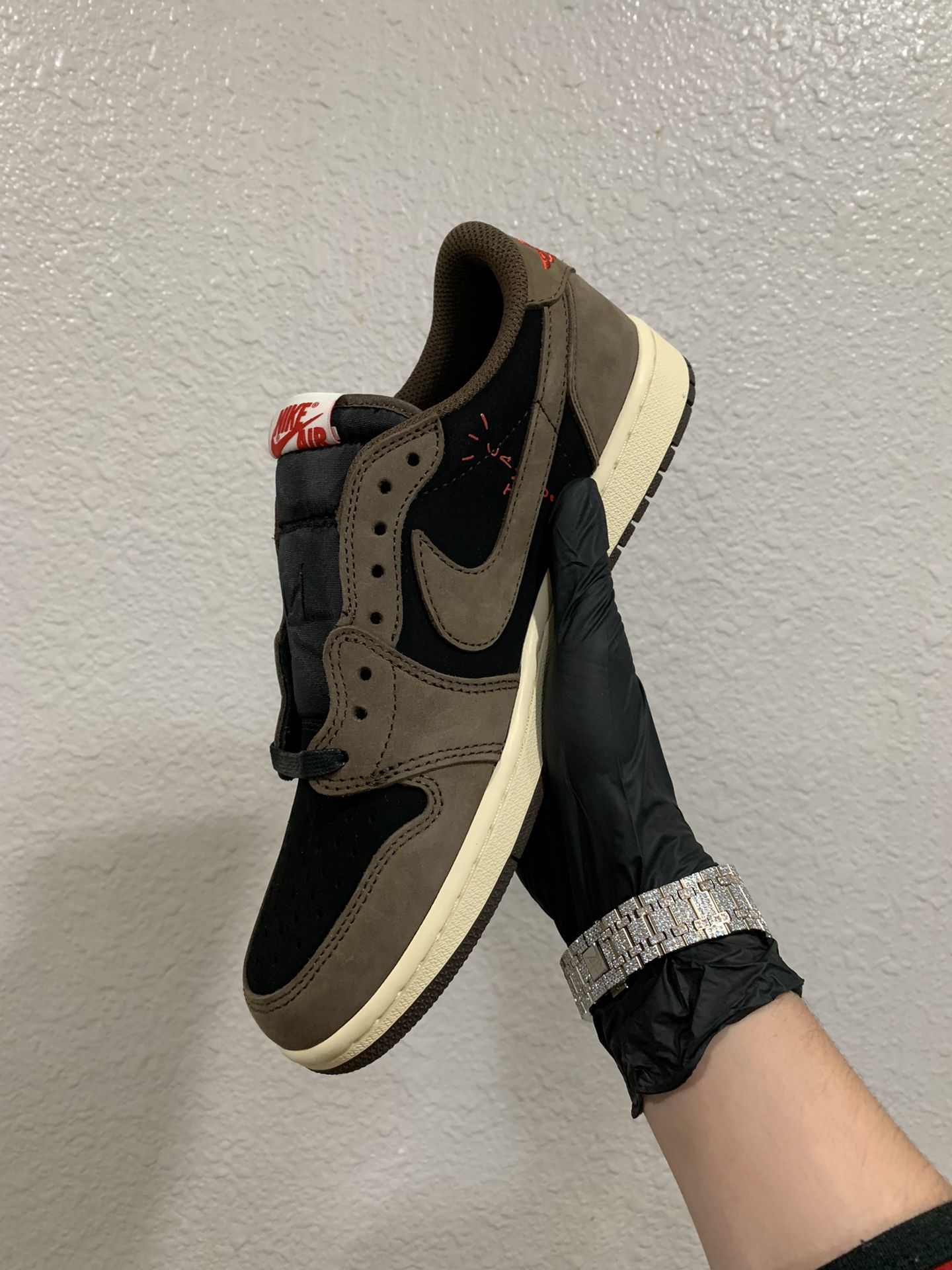 Jordan 1 Mocha X Travis