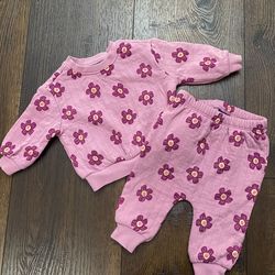 Girls Pink Flower Sweater And Pants Size 3/6 Months By Old Navy #2