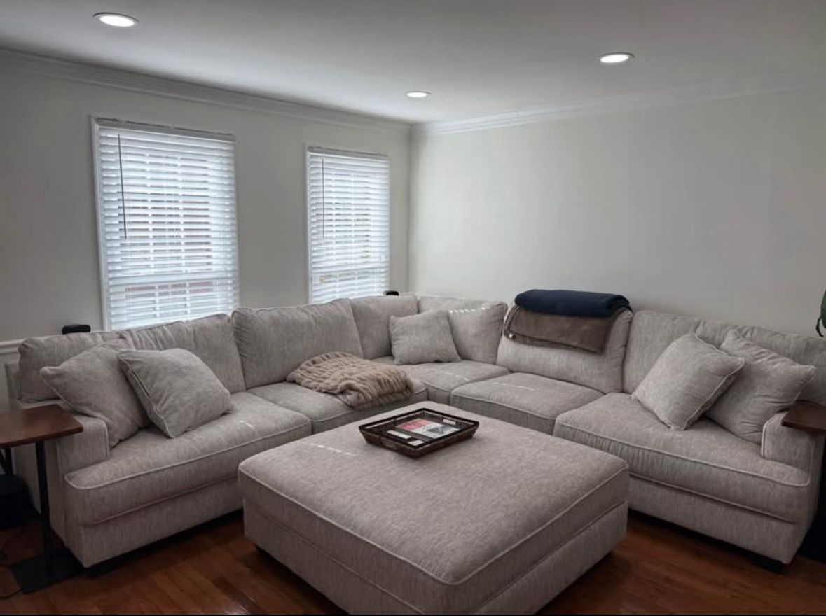 Extra-large Sectional w/ Ottoman